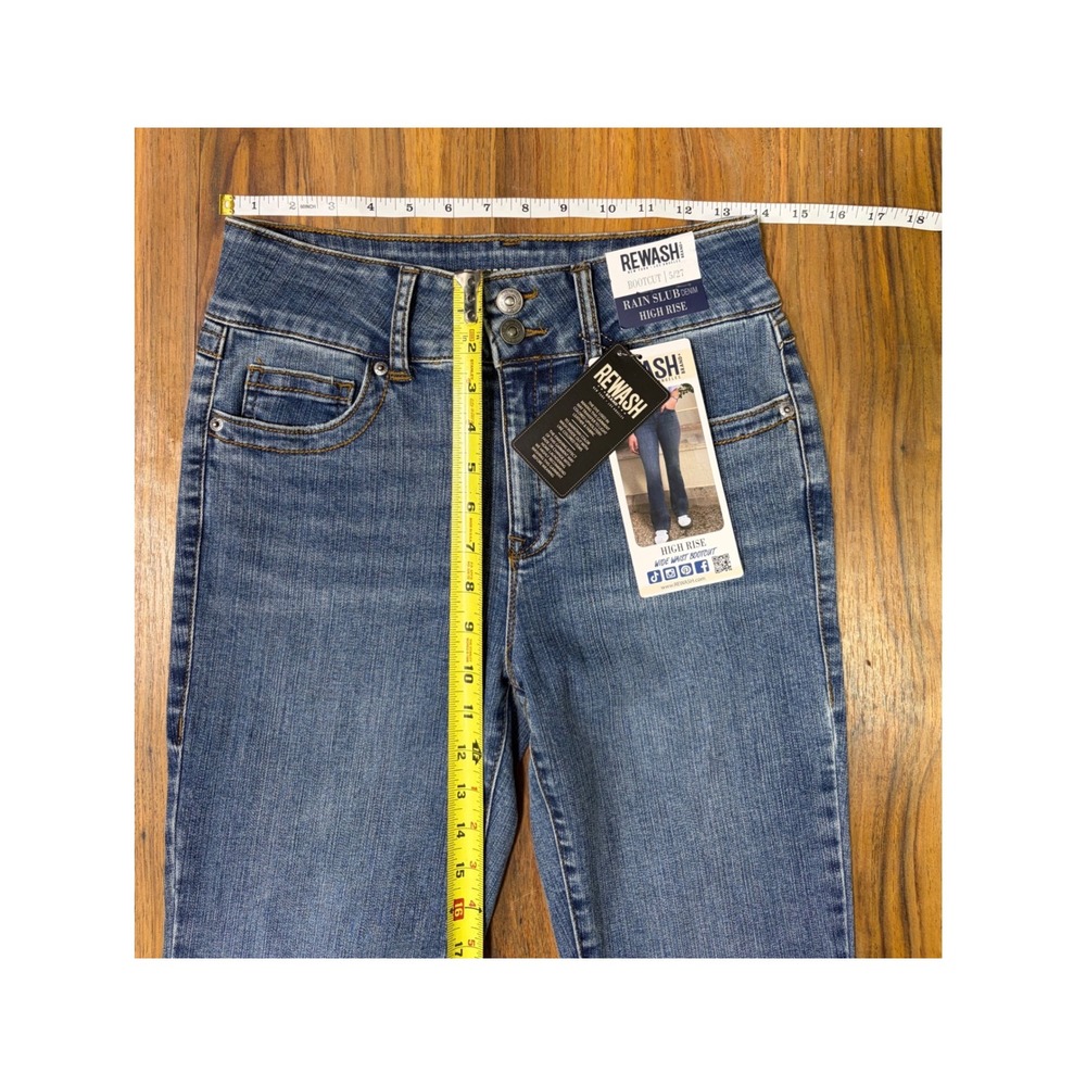 Wrangler High Rise Flare Jeans Size 27 Blue Medium Wash Western Boho Denim - Picture 5 of 7
